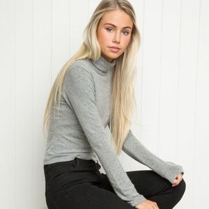 gray Brandy Melville turtleneck